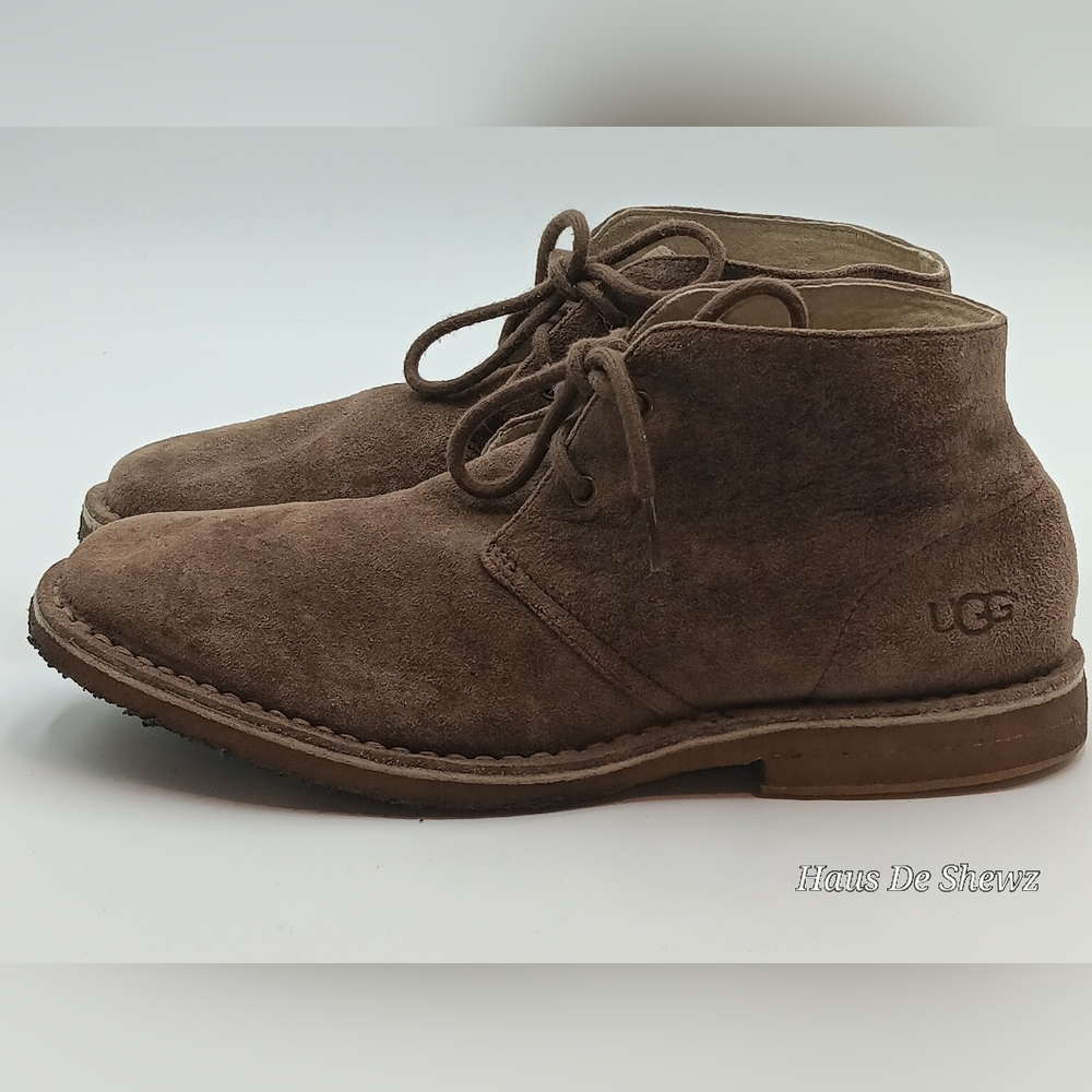 UGG Men's Chukka Suede Brown Booties Size 9